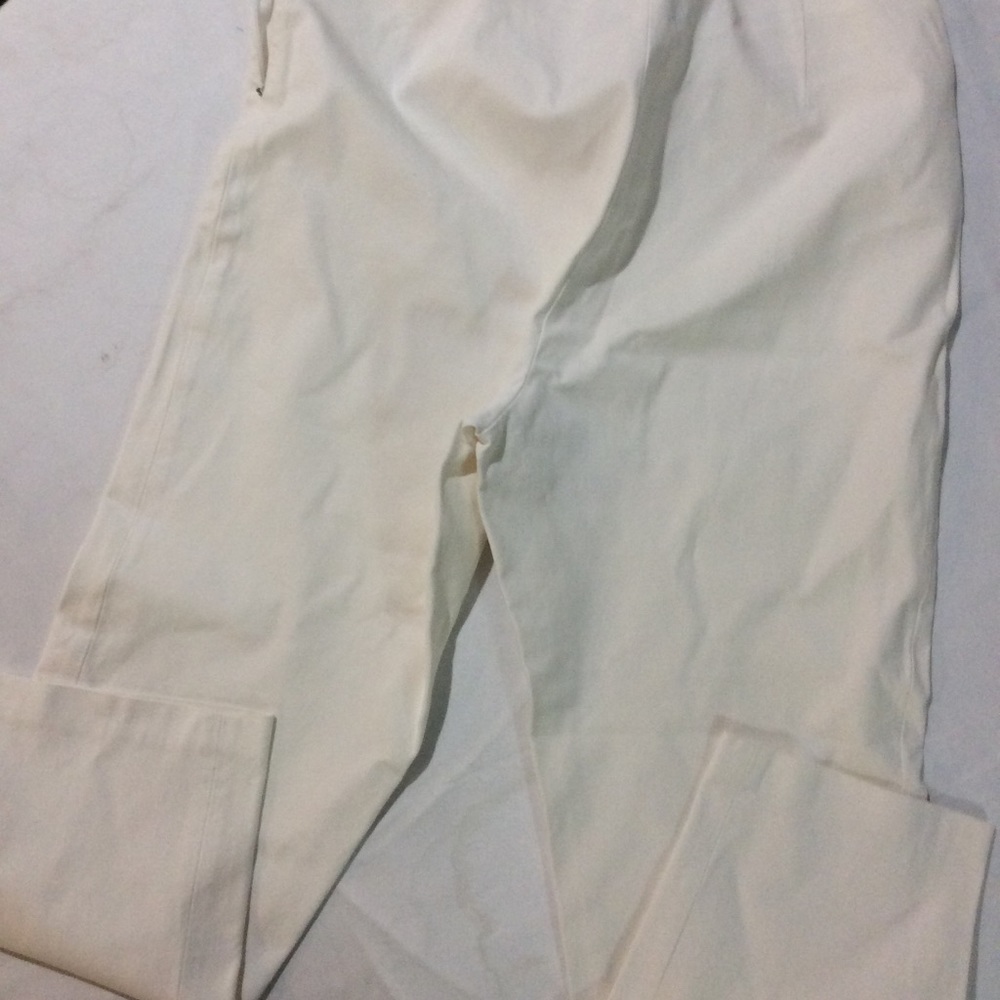 Chico’s white pants - Picture 4 of 6